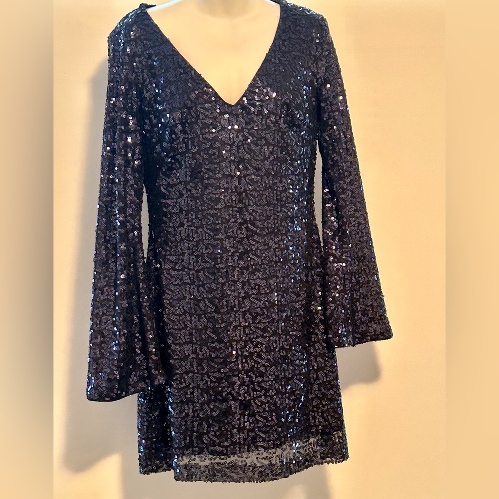 Le Château Long Sleeved Sequin Dress  size 8